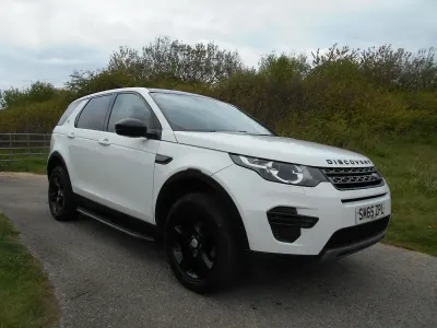 Used Land Rover Discovery Sport SE 2016 White SUV