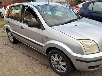 Used Ford Fusion 2005 Silver Hatchback
