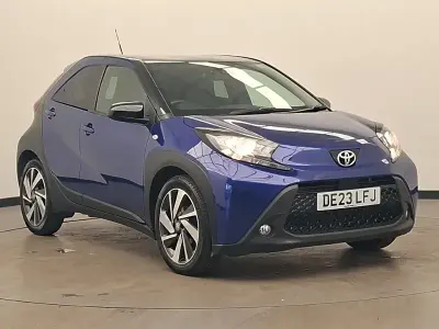 Usado Toyota Aygo X 72 HP (52 kW) 2023 Azul SUV
