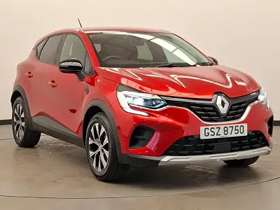 Używany Renault Captur Evolution 142 KM (104 kW) 2023 Czerwony SUV