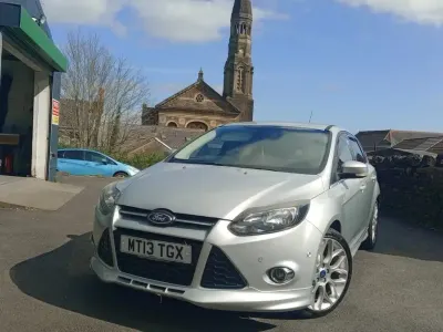 Used Ford Focus Zetec 2013 Silver Hatchback