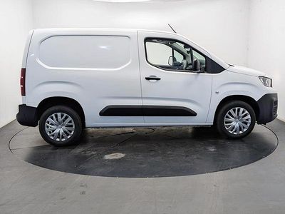 Used Peugeot Partner Premium 100 HP (73 kW) 2022 White MPV
