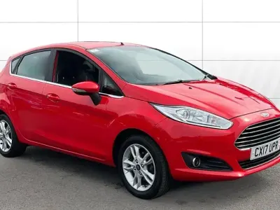 Second-hand Ford Fiesta Zetec 101 CP (74 kW) 2017 Roșu Hatchback