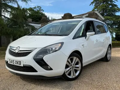 Used Vauxhall Zafira SRi 136 HP (100 kW) 2015 White MPV