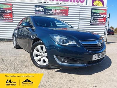Second-hand Vauxhall Insignia SRi 163 CP (119 kW) 2015 Verde Hatchback