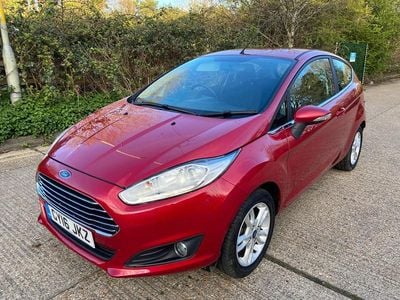 Used Ford Fiesta Zetec 2016 Red Hatchback