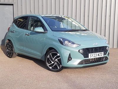 Used Hyundai i10 Premium 67 HP (49 kW) 2023 Green Hatchback