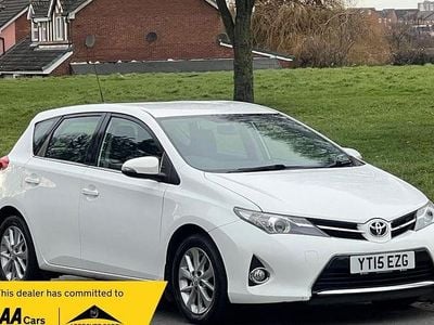 Used 2015 Toyota Auris | £5,495 (Good price)
