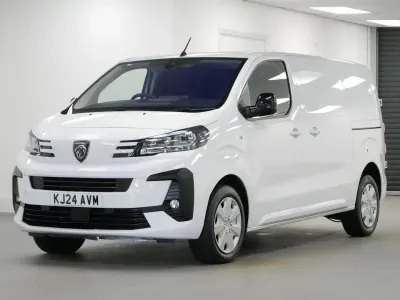 Used Peugeot Expert 145 HP (106 kW) 2024 White Van