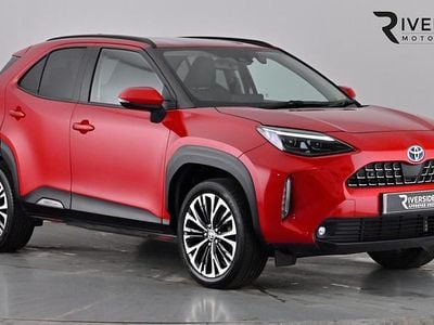 Used Toyota Yaris Hybrid 116 HP (85 kW) 2023 Scarlet flare Estate