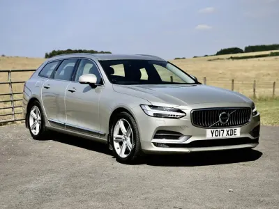 Used Volvo V90 Inscription 190 HP (139 kW) 2017 Gold Estate