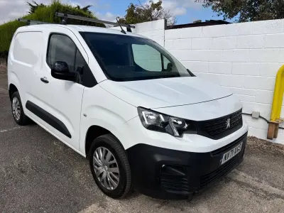 Used Peugeot Partner Premium 131 HP (96 kW) 2022 White MPV