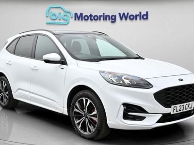 Begagnad Ford Kuga ST-Line X 225 HK (165 kW) 2023 Vit SUV