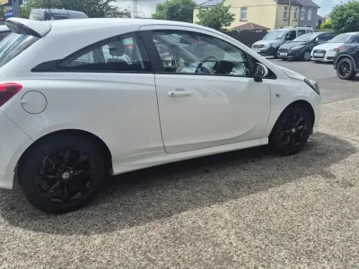 Used Vauxhall Corsa 2017 White Hatchback
