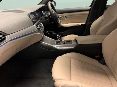 BMW 330e