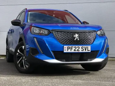 Used Peugeot 2008 Allure Premium 100 HP (73 kW) 2022 Blue SUV