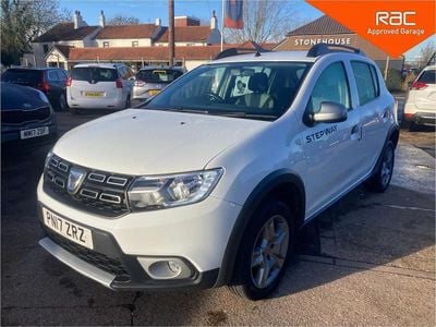 White Used 2017 Dacia Sandero Lauréate Hatchback | £4,195 (Fair price)