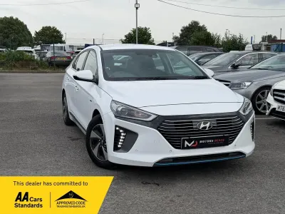 Used Hyundai Ioniq Premium SE 141 HP (103 kW) 2019 White Hatchback