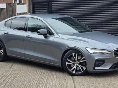 Used Volvo S60 R-Design 250 HP (183 kW) 2020 Grey Sedan