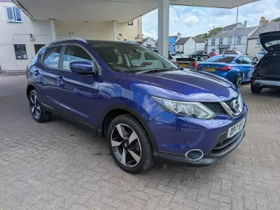 Used Nissan Qashqai N-Connecta 2017 Blue SUV