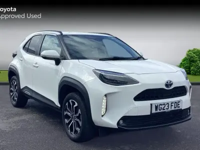 Używany Toyota Yaris Hybrid Design 116 KM (85 kW) 2023 Biały
