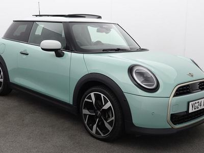 Used Mini Cooper Exclusive 156 HP (114 kW) 2024 Green Hatchback