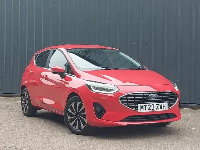 Used Ford Fiesta Titanium 100 HP (73 kW) 2023 Red Hatchback