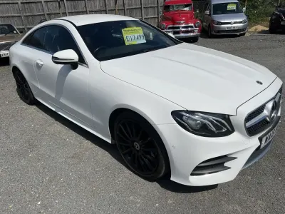 Usado Mercedes E300