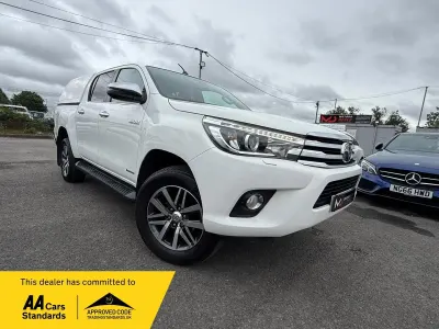 Used Toyota HiLux 150 HP (110 kW) 2019 White Pickup