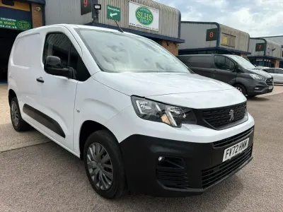 Used Peugeot Partner Premium 131 HP (96 kW) 2022 White MPV