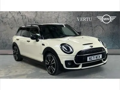 Usado Mini Cooper Clubman Sport 192 CV (141 kW) 2022 Blanco Familiar