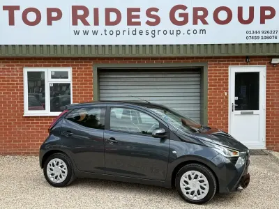 Used Toyota Aygo X-play 72 HP (52 kW) 2019 Grey Hatchback