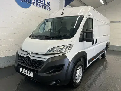 Usado Citroën Relay 140 HP (102 kW) 2023 Branco Van