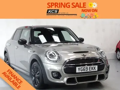 Begagnad Mini Cooper S Hatch 192 HK (141 kW) 2019 Silver Halvkombi