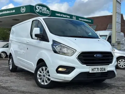 Usado Ford Transit Custom Limited 130 CV (95 kW) 2022 Blanco Van