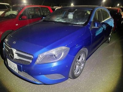 Used Mercedes A180 122 HP (89 kW) 2013 Blue Hatchback