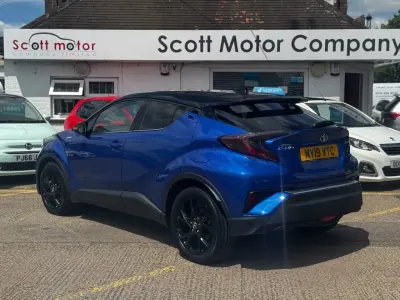 Used Toyota C-HR 122 HP (89 kW) 2019 Blue SUV