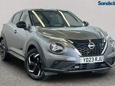 Używany Nissan Juke N-Connecta 143 KM (105 kW) 2023 Szary SUV