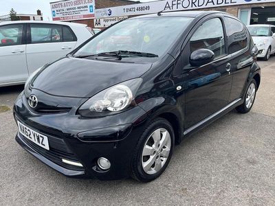 Used Toyota Aygo 67 HP (49 kW) 2012 Black Hatchback