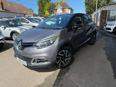 Usado Renault Captur Dynamique 90 HP (66 kW) 2016 Cinzento SUV