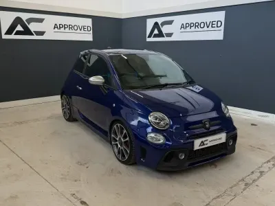 Usado Abarth 595 Turismo 305 HP (224 kW) 2017 Azul Citadino