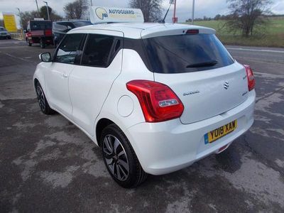 Used Suzuki Swift SZ5 2018 White Hatchback