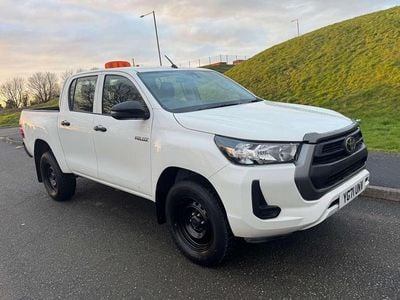 Used Toyota HiLux Active 150 HP (110 kW) 2021 White Pickup
