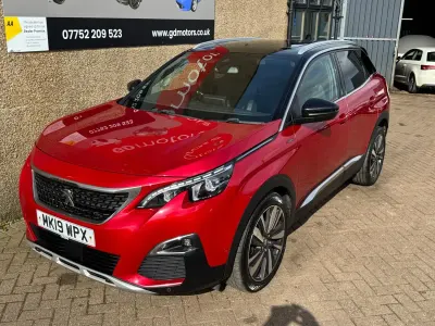 Begagnad Peugeot 3008 Premium 2019 Röd SUV