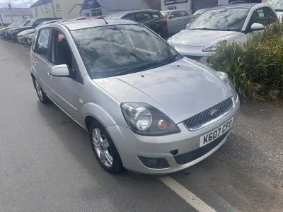 Used Ford Fiesta Zetec 2007 Silver Hatchback