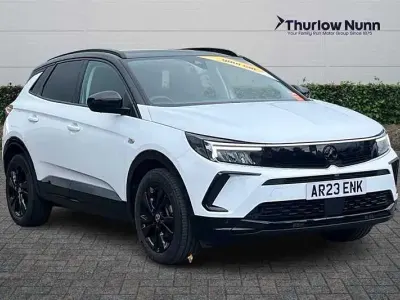 Used Vauxhall Grandland X 130 HP (95 kW) 2025 White SUV
