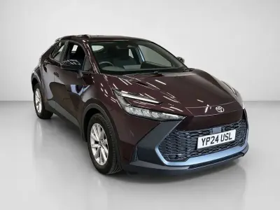 Used Toyota C-HR 140 HP (102 kW) 2024 Mauve/purple SUV