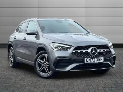 Usado Mercedes GLA250 Exclusive 214 HP (157 kW) 2022 Cinzento SUV