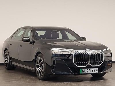 BMW i7