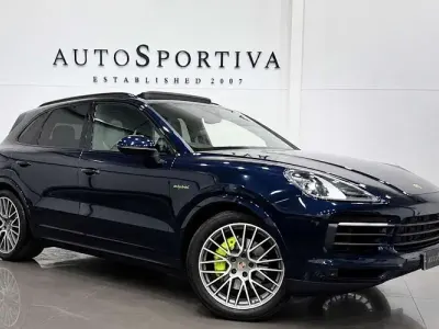 Used Porsche Cayenne Platinum Edition 462 HP (339 kW) 2022 Blue SUV